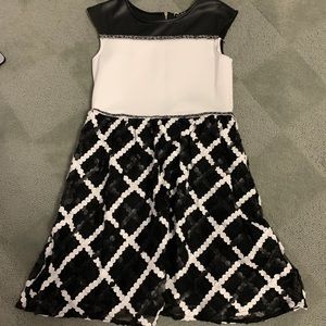 Girls Hannah Banana Black and white cocktail dress